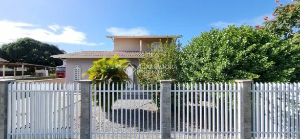 Casa com 4 Quartos à venda, 340m² no Araçatuba, Imbituba