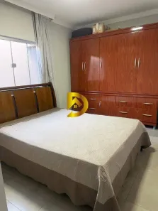 Casa com 3 Quartos à venda, 165m² no Jardim Elza Amuí IV, Uberaba