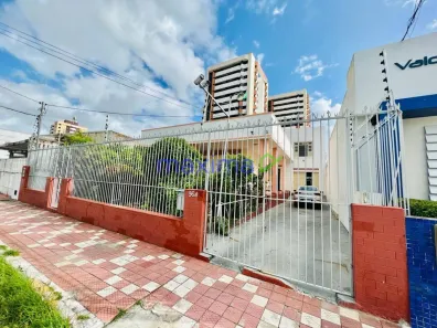 Casa com 4 Quartos à venda, 1000m² no São José, Aracaju