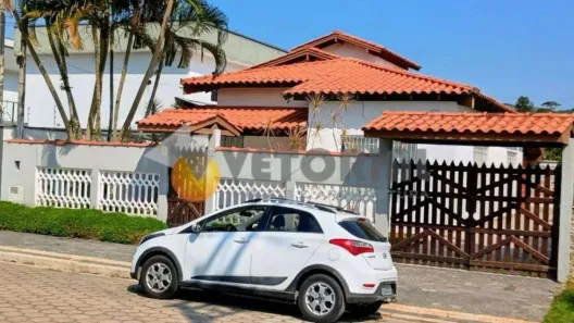 Casa com 3 Quartos à venda, 120m² no Recanto Som do Mar, Caraguatatuba