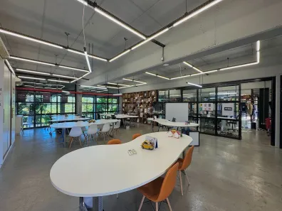Sala Comercial para alugar, 240m² no Vorstadt, Blumenau