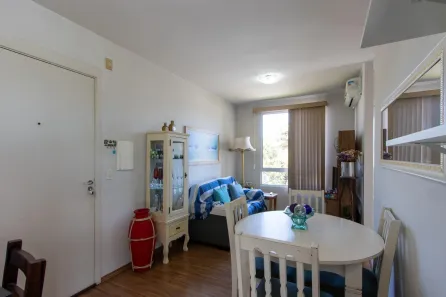 Apartamento com 2 Quartos à venda, 43m² no Mário Quintana, Porto Alegre