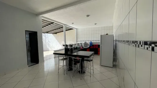 Casa com 3 Quartos à venda, 230m² no Setor Leste Universitário, Goiânia