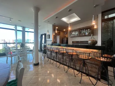 Casa com 4 Quartos à venda, 247m² no Santa Helena, Juiz de Fora