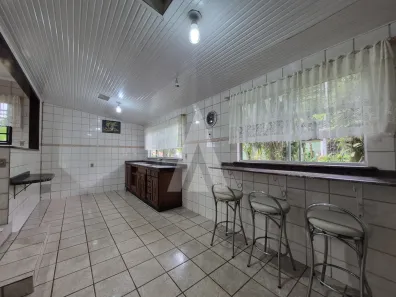 Casa com 3 Quartos para alugar, 85m² no Atiradores, Joinville
