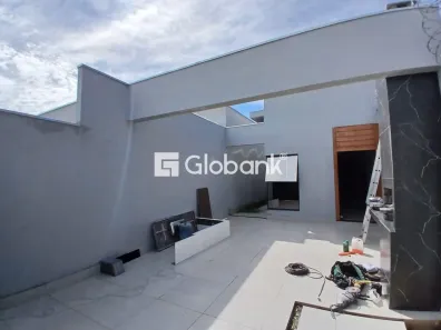 Casa com 3 Quartos à venda, 60m² no Dona Gregória, Montes Claros