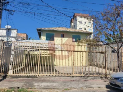 Casa com 2 Quartos para alugar, 54m² no Santa Mônica, Belo Horizonte