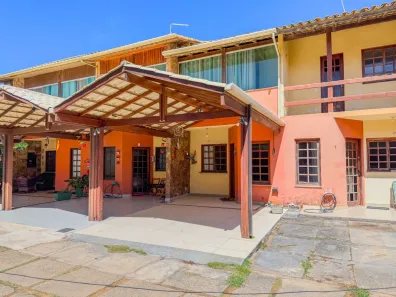 Casa com 2 Quartos à venda, 75m² no São Francisco, Serra