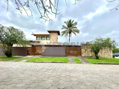 Sobrado com 4 Quartos à venda, 180m² no Indaiá, Caraguatatuba