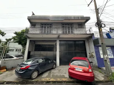 Prédio Comercial com 3 Quartos para venda ou aluguel, 336m² no Centro, Ananindeua