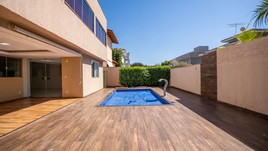 Casa de Condomínio com 4 Quartos à venda, 250m² no Loteamento Portal do Sol II, Goiânia