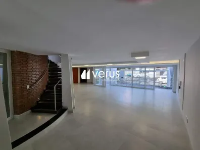 Imóvel Comercial para alugar, 650m² no Osvaldo Rezende, Uberlândia