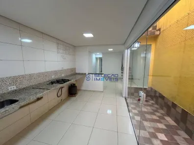 Casa de Condomínio com 4 Quartos para alugar, 180m² no Vila Romana, São Paulo