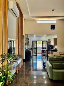 Casa com 3 Quartos à venda, 334m² no Igapó, Londrina