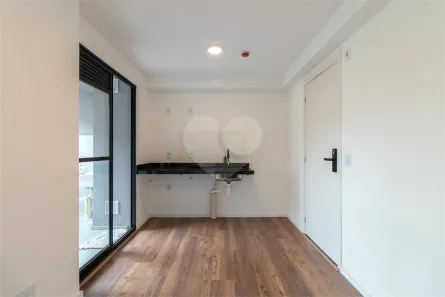 Apartamento com 2 Quartos para venda ou aluguel, 33m² no Jardim Aeroporto, São Paulo
