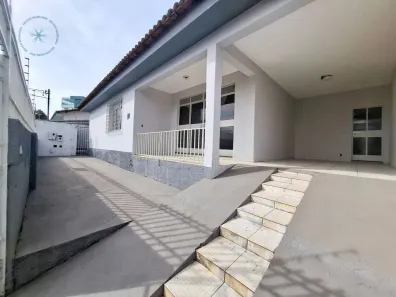 Casa com 3 Quartos à venda, 360m² no Planalto, Belo Horizonte