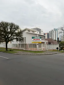 Imóvel Comercial com 8 Quartos para alugar, 500m² no Cristo Rei, Curitiba
