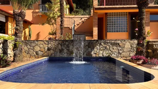 Casa de Condomínio com 3 Quartos à venda, 248m² no Itaipava, Petrópolis