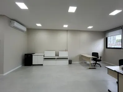 Sala Comercial para alugar, 46m² no Vila Nova, Blumenau
