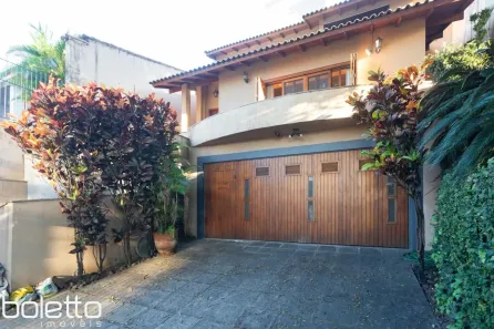Casa com 4 Quartos à venda, 316m² no Chácara das Pedras, Porto Alegre