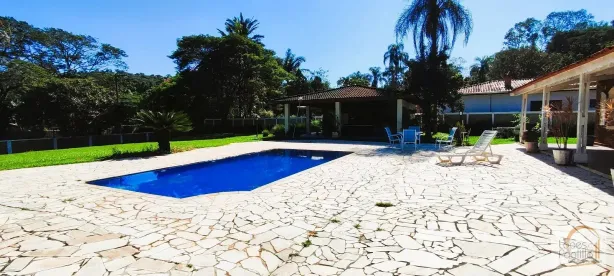 Fazenda/Sítio com 3 Quartos à venda, 349m² no Jardim Sueli, Atibaia