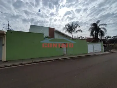 Casa com 3 Quartos para alugar, 550m² no Jardim Macarenco, São Carlos