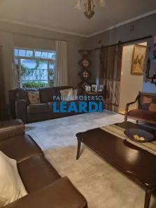 Casa com 4 Quartos à venda, 173m² no Jardim Country Club, Poços de Caldas