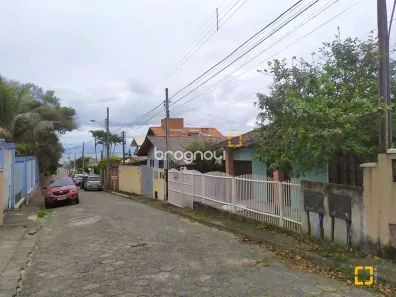 Casa com 3 Quartos à venda, 130m² no Sambaqui, Florianópolis