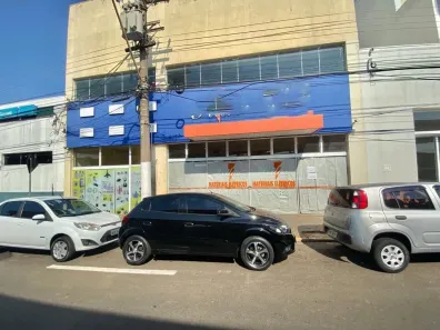 Ponto Comercial para alugar, 408m² no Centro, Marília