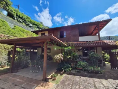 Casa com 4 Quartos à venda, 260m² no Nogueira, Petrópolis