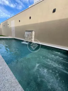 Casa de Condomínio com 3 Quartos à venda, 255m² no Laranjeiras, Uberlândia