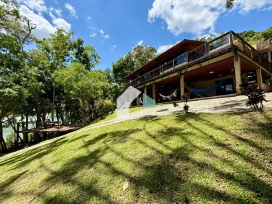 Fazenda/Sítio com 5 Quartos à venda, 600m² no Paiol de Baixo, Campina Grande do Sul
