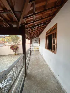 Casa com 3 Quartos à venda, 331m² no Monte Castelo, Contagem