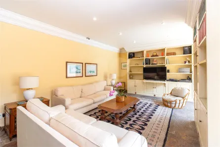Casa com 4 Quartos para venda ou aluguel, 517m² no Jardim Guedala, São Paulo