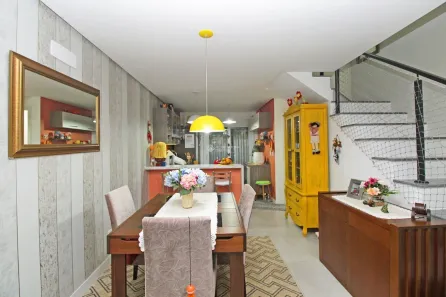Casa com 3 Quartos à venda, 151m² no Guarujá, Porto Alegre