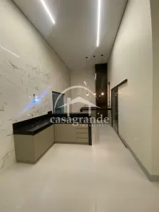 Casa com 3 Quartos para alugar, 160m² no Novo Mundo, Uberlândia