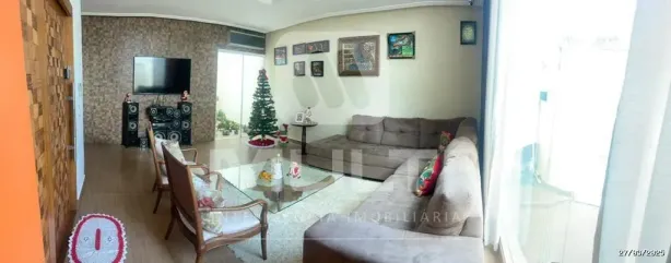 Casa com 3 Quartos à venda, 179m² no Jardim Holanda, Uberlândia
