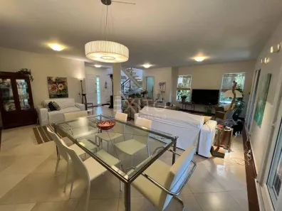 Casa com 3 Quartos à venda, 240m² no Serra dos Lagos (Jordanésia), Cajamar