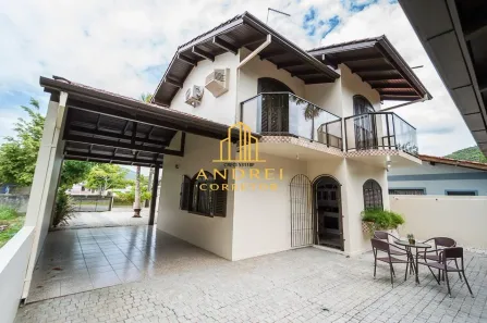 Casa com 3 Quartos à venda, 160m² no Morrinhos, Bombinhas