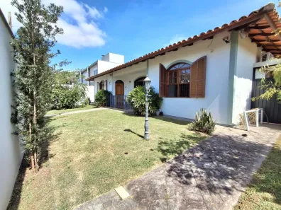 Casa com 3 Quartos à venda, 184m² no Córrego Grande, Florianópolis