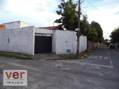 Casa com 2 Quartos para alugar, 48m² no Vila Velha, Fortaleza