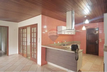 Casa com 4 Quartos à venda, 240m² no Itaipu A, Foz do Iguaçu