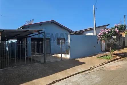 Casa com 3 Quartos para alugar, 120m² no Vila Guilhermina, Cosmópolis