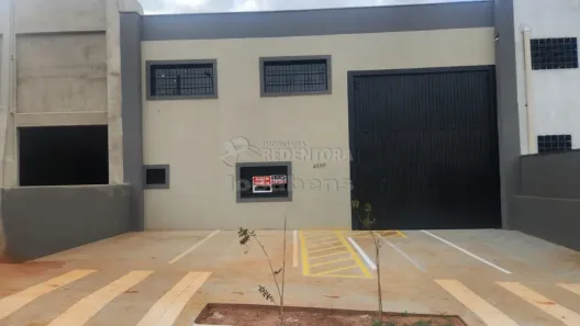 Imóvel Comercial à venda, 220m² no Parque Residencial da Fraternidade 2, São José do Rio Preto