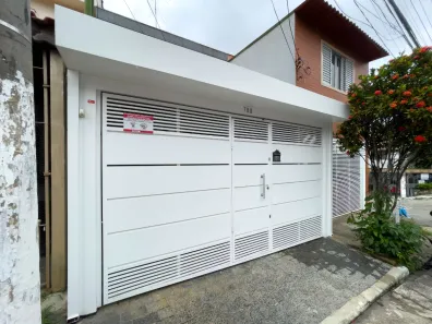 Casa com 2 Quartos à venda, 112m² no Jardim Aeroporto, São Paulo