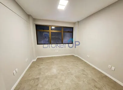 Sala Comercial para alugar, 25m² no Centro Histórico, Porto Alegre