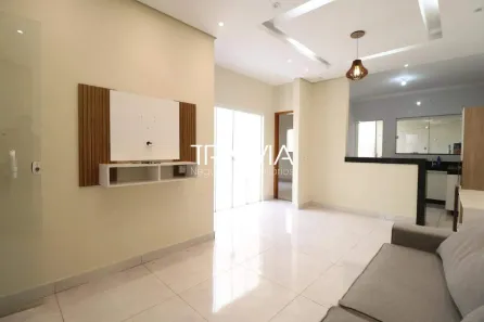 Casa com 2 Quartos para alugar, 60m² no Jardim Ipanema, Uberlândia