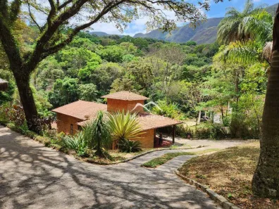 Casa de Condomínio com 3 Quartos à venda, 3000m² no Retiro Do Chale, Brumadinho