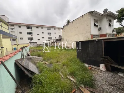 Lote/Terreno à venda, 300m² no Gonzaga, Santos