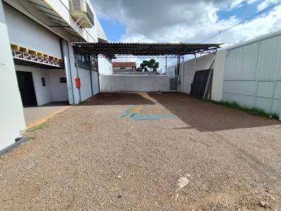 Sala Comercial para alugar, 220m² no Alto Alegre, Cascavel
